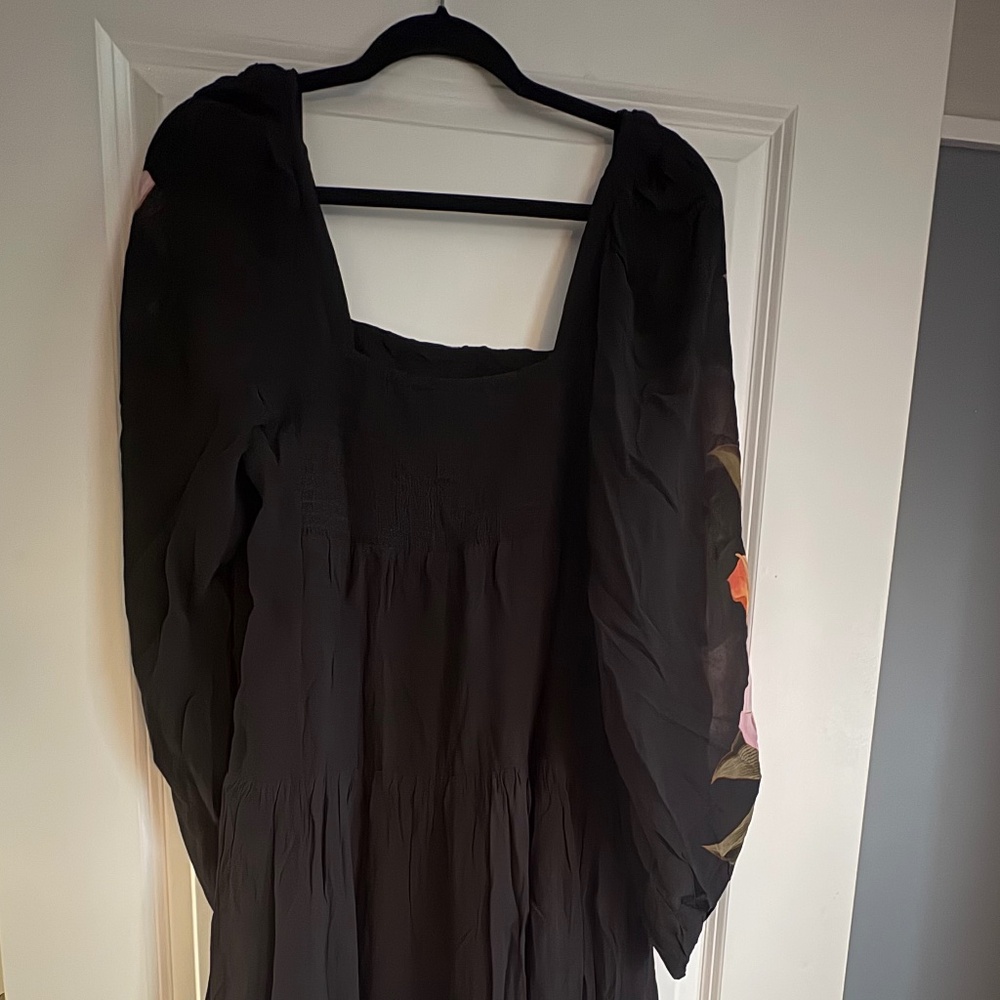 Farm Rio Floral Long Sleeve Midi Dress - Picture 3 of 9